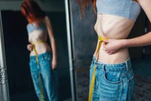 Anoreksja i bulimia zagrażają zdrowiu i życiu.